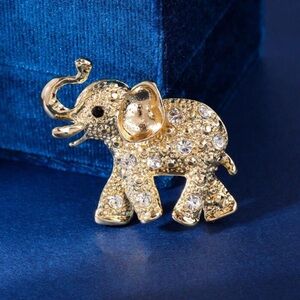 NWT Gold Rhinestone Elephant Pin Brooch 🐘